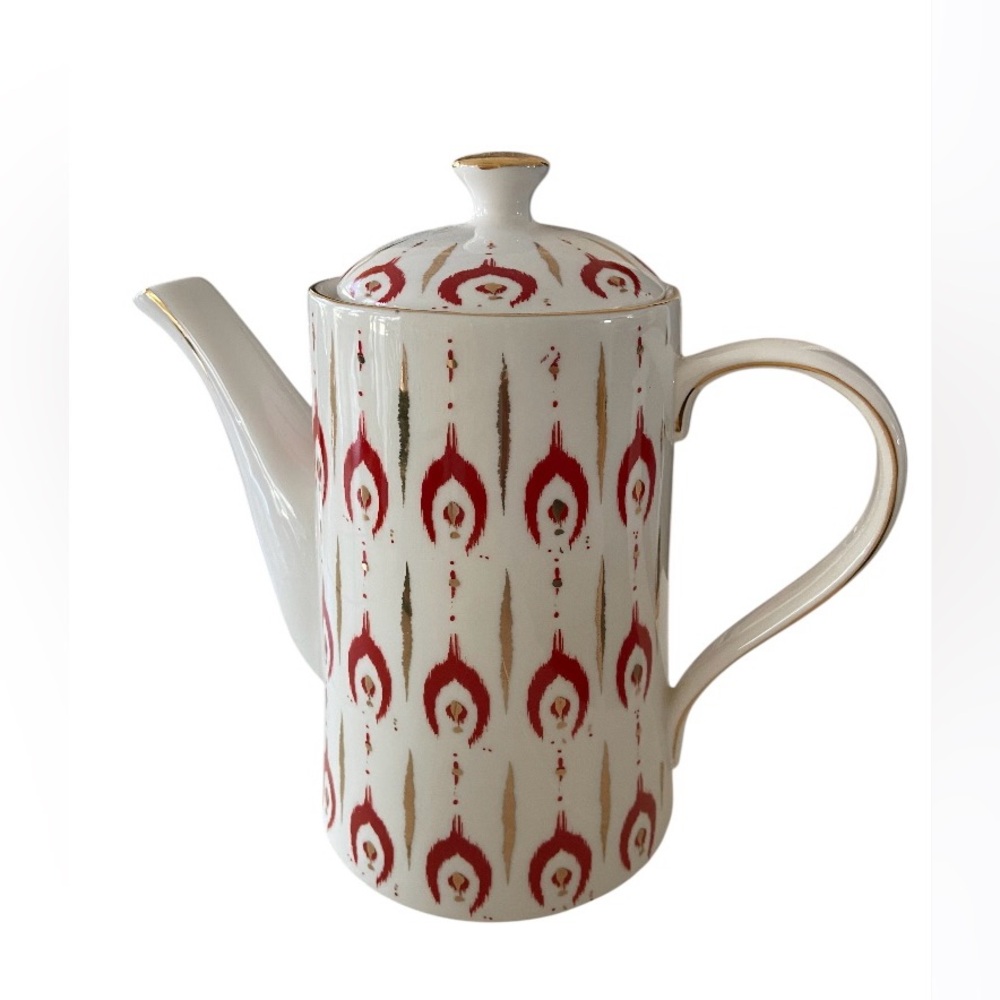 Elegant Red and Gold Patterned Teapot